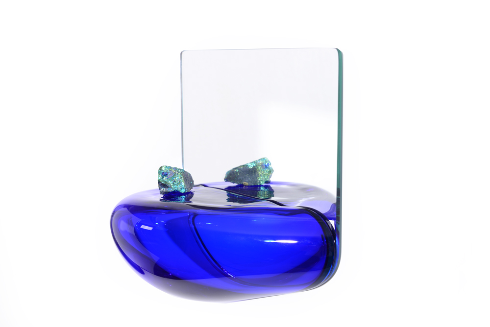 Glass_blown_shell(f)-blue-ST&VD-side-web