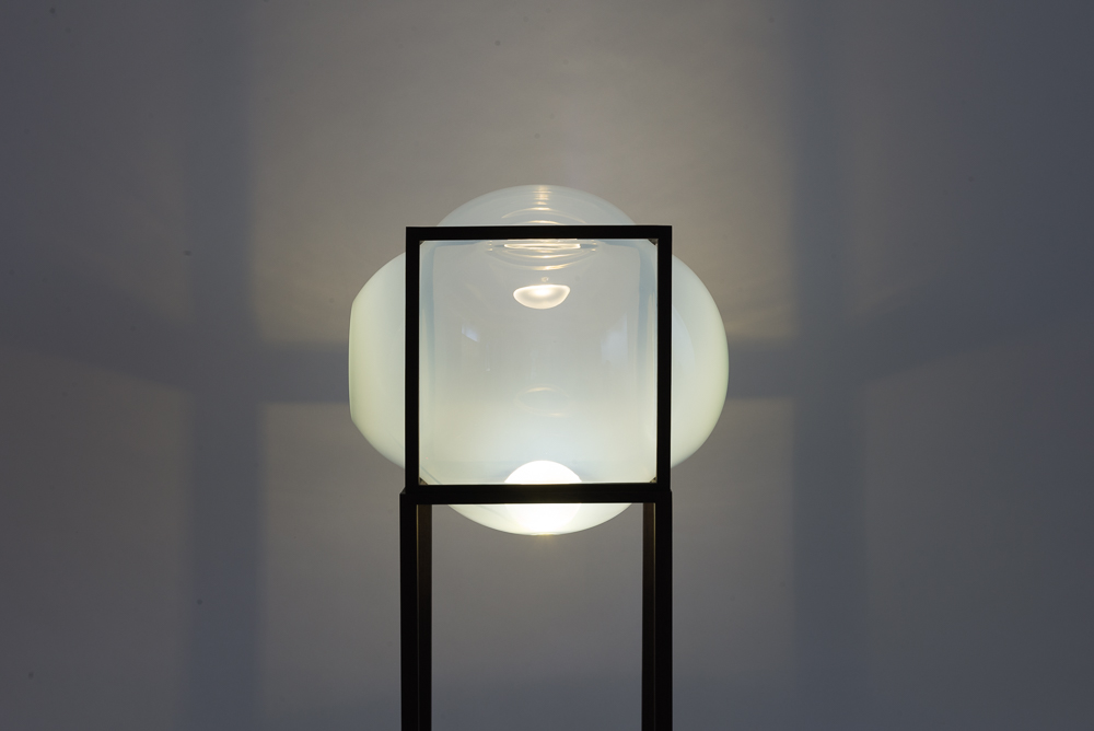 Round_Square-Opaque_cabinet-ST&vD-web